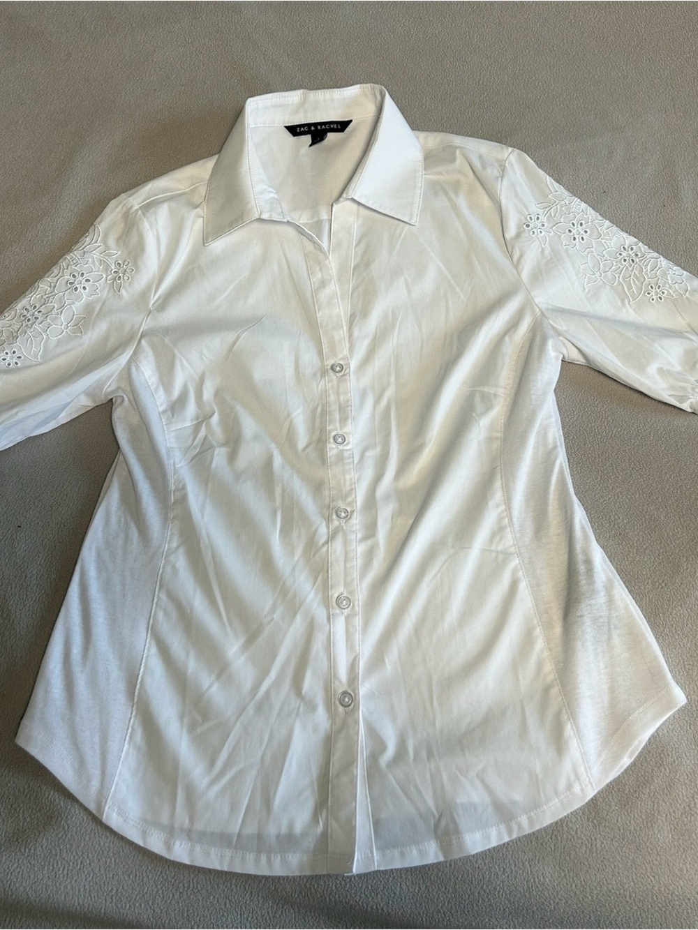 Zac & Rachel White Button-Down Shirt with Embroidered Sleeves